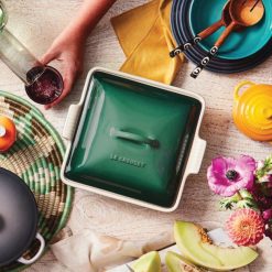 Alternative view of Le Creuset Heritage Square Casserole