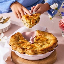 Le Creuset Heritage Fluted Pie Dish