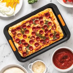 Le Creuset Non-stick Metal Bakeware 2-Piece Sheet Pan Set